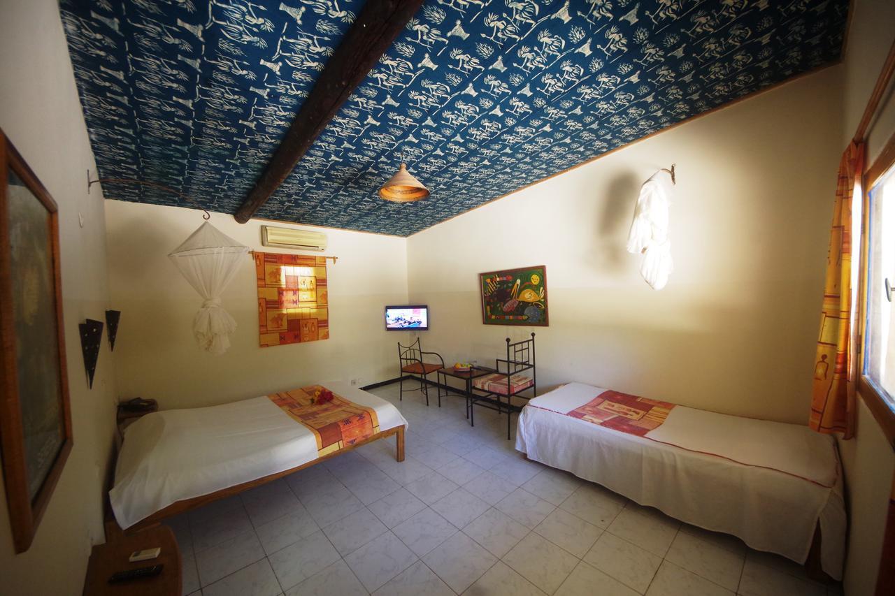 Hotel Mermoz Saint Louis Exterior foto