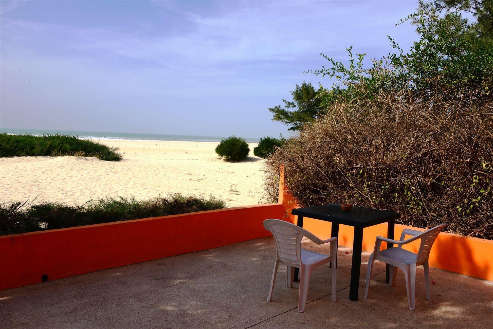 Hotel Mermoz Saint Louis Exterior foto
